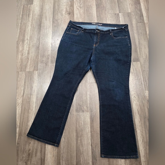 Old Navy The Sweetheart 18 Short Blue Wash Stretch Boot Cut Mid Rise Boho Classy - Picture 1 of 12